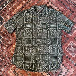 Reyn Spooner Vintage Floral Printed Button Up T-Shirt